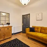 Host & Stay - Darcey House